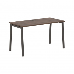 Стол прямой ELST 1367 1360х670х750 EDIS